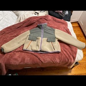 BARELY WORN! Zara Fleece jacket slightly cropped